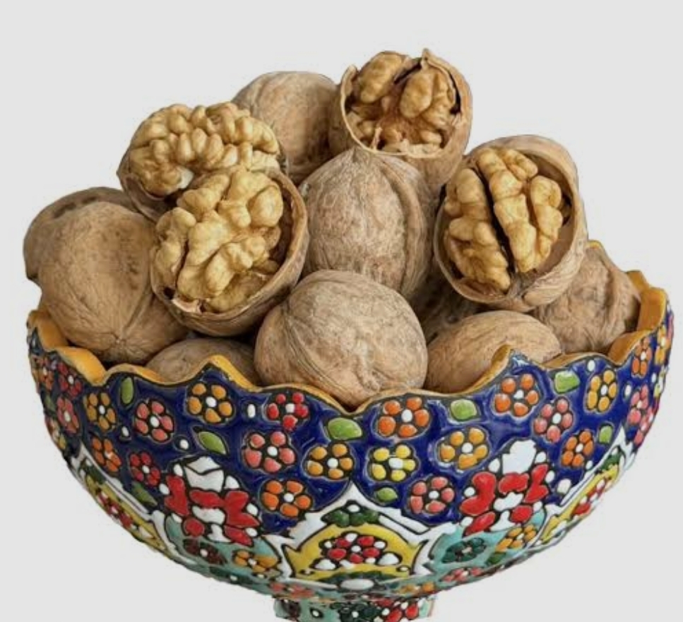 گردو‌کاغذی خارجی